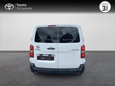 TOYOTA PROACE Combi Medium 2.0 140 D-4D Dynamic Confort Clim. Arrière MC23 occasion 2024 - Photo 4