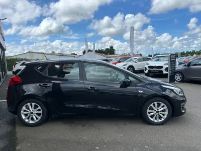 KIA Cee'd 1.0 T-GDi 120ch ISG Active occasion 2016 - Photo 4