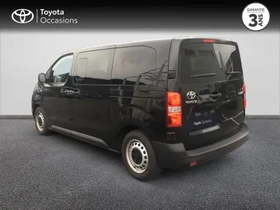 TOYOTA PROACE Combi Medium 2.0 140 D-4D Dynamic Confort Clim. Arrière MC23 occasion 2024 - Photo 2