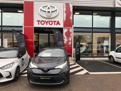TOYOTA C-HR 122h Distinctive 2WD E-CVT MY22 occasion 2022 - Photo 1