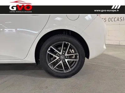 TOYOTA Auris HSD 136h Dynamic occasion 2015 - Photo 4