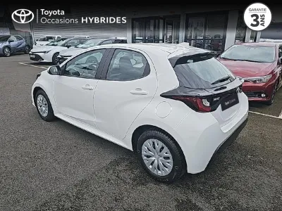 TOYOTA Yaris 116h Dynamic Business 5p + Programme Beyond Zero Academy MY22 occasion 2022 - Photo 2