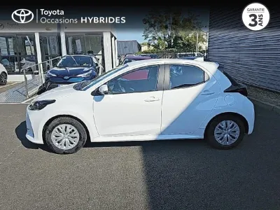 TOYOTA Yaris 116h Dynamic 5p MY21 occasion 2023 - Photo 3