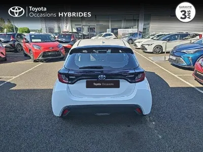 TOYOTA Yaris 116h Dynamic 5p MY21 occasion 2023 - Photo 4