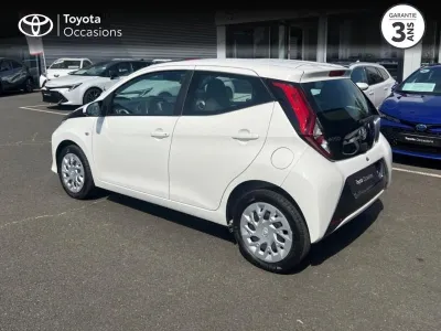 TOYOTA Aygo 1.0 VVT-i 72ch x-play 5p occasion 2018 - Photo 2