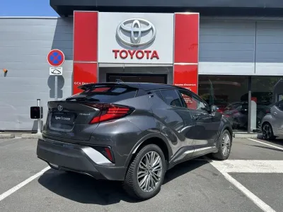 TOYOTA C-HR 122h Distinctive 2WD E-CVT MY22 occasion 2022 - Photo 4