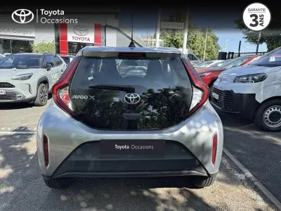 TOYOTA Aygo X 1.0 VVT-i 72ch Dynamic occasion 2022 - Photo 4