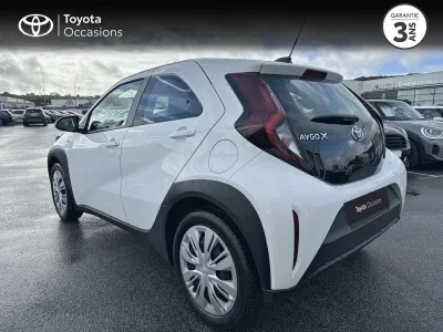 TOYOTA Aygo X 1.0 VVT-i 72ch Dynamic occasion 2023 - Photo 2