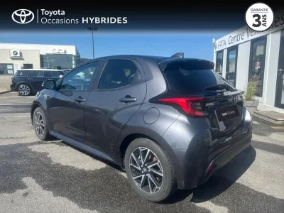 TOYOTA Yaris 116h Design Pack 5p MY22 occasion 2024 - Photo 3