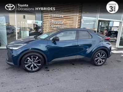 TOYOTA C-HR 1.8 140ch Design NG23 occasion 2024 - Photo 3