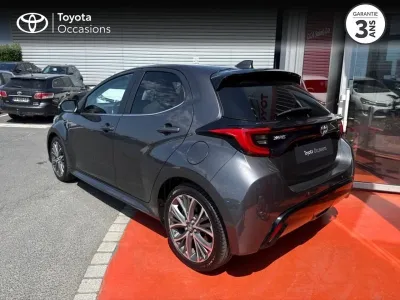TOYOTA Yaris 116h Iconic 5p MY22 occasion 2023 - Photo 2