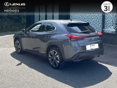 LEXUS UX 250h 2WD Premium Edition MY22 occasion 2022 - Photo 2