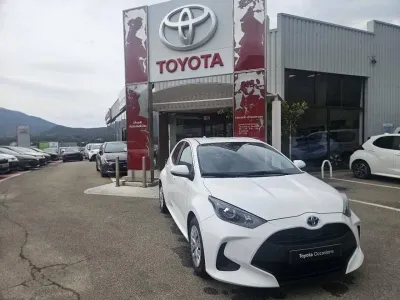 TOYOTA Yaris 116h Dynamic 5p MY22 occasion 2023 - Photo 1