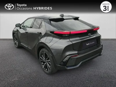 TOYOTA C-HR 1.8 140ch Collection NG23 occasion 2024 - Photo 2