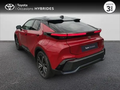 TOYOTA C-HR 1.8 140ch Collection NG23 occasion 2024 - Photo 2
