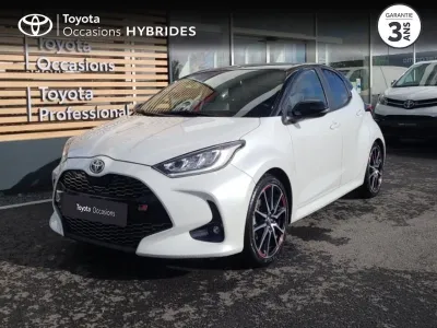 TOYOTA Yaris 116h GR Sport 5p MY22 occasion 2023 - Photo 1