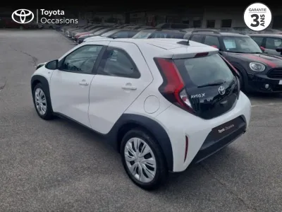 TOYOTA Aygo X 1.0 VVT-i 72ch Dynamic occasion 2022 - Photo 2