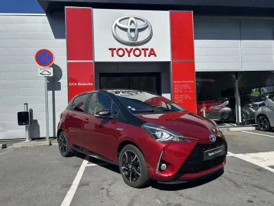 TOYOTA Yaris HSD 100h Collection 5p occasion 2018 - Photo 3