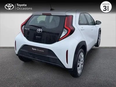 TOYOTA Aygo X 1.0 VVT-i 72ch Dynamic occasion 2022 - Photo 2