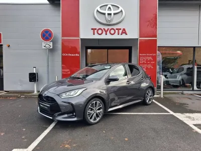 TOYOTA Yaris 116h Iconic 5p occasion 2020 - Photo 1