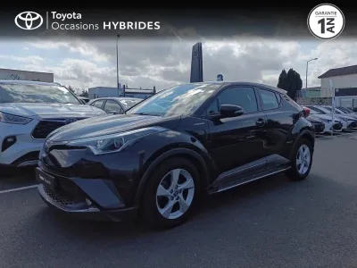 TOYOTA C-HR 122h Dynamic 2WD E-CVT RC18 occasion 2017 - Photo 1