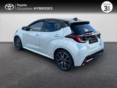 TOYOTA Yaris 116h Collection 5p occasion 2021 - Photo 2