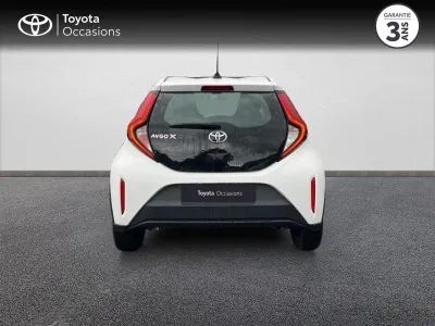 TOYOTA Aygo X 1.0 VVT-i 72ch Dynamic occasion 2022 - Photo 4