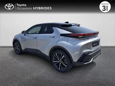 TOYOTA C-HR 1.8 140ch Collection NG23 occasion 2024 - Photo 2