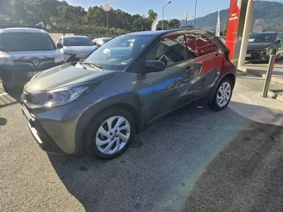 TOYOTA Aygo X 1.0 VVT-i 72ch Design occasion 2022 - Photo 4