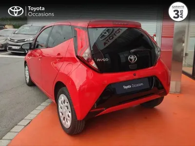 TOYOTA Aygo 1.0 VVT-i 72ch x-play 5P MY19 occasion 2021 - Photo 2