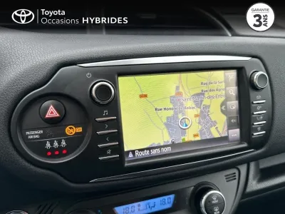 TOYOTA Yaris 100h Dynamic 5p RC19 occasion 2019 - Photo 4
