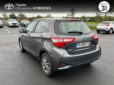 TOYOTA Yaris 100h Dynamic 5p RC19 occasion 2019 - Photo 3