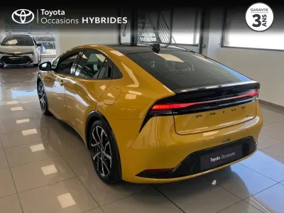 TOYOTA Prius Rechargeable 2.0 Hybride Rechargeable 223ch Lounge occasion 2023 - Photo 2