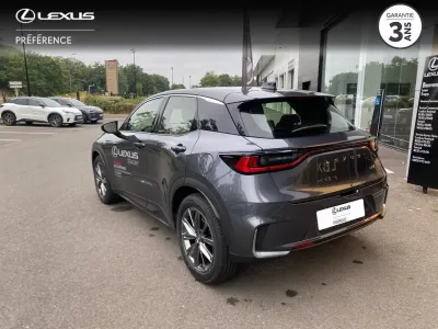 LEXUS LBX 1.5 136ch Elegant 2WD occasion 2025 - Photo 2