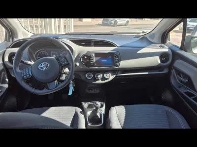 TOYOTA Yaris 70 VVT-i Ultimate 5p occasion 2020 - Photo 2