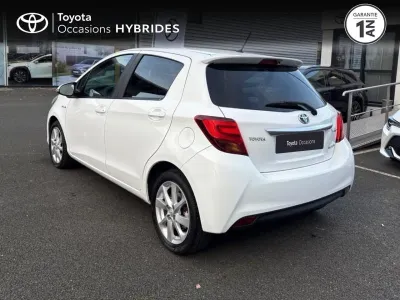TOYOTA Yaris HSD 100h Attitude 5p occasion 2015 - Photo 2