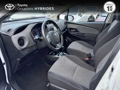 TOYOTA Yaris HSD 100h Attitude 5p occasion 2015 - Photo 3