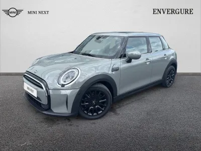 MINI Mini 5 Portes Cooper 136ch Edition Camden BVA7 occasion 2022 - Photo 1