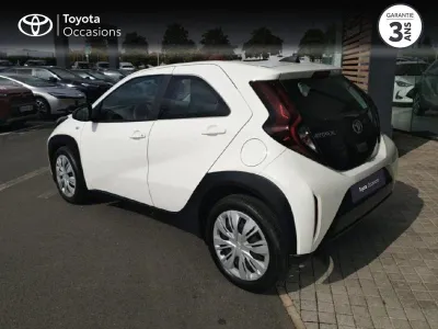 TOYOTA Aygo X 1.0 VVT-i 72ch Dynamic occasion 2022 - Photo 2