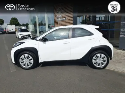 TOYOTA Aygo X 1.0 VVT-i 72ch Dynamic occasion 2022 - Photo 3