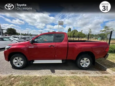 TOYOTA Hilux 2.4 D-4D 150ch X-Tra Cabine Légende 4WD MY20 occasion 2020 - Photo 3