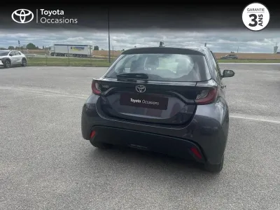 TOYOTA Yaris 120 VVT-i Dynamic Business 5p MC24 occasion 2024 - Photo 4