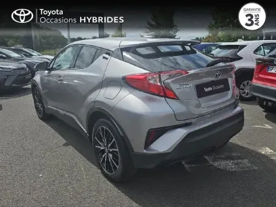 TOYOTA C-HR 122h Distinctive 2WD E-CVT RC18 occasion 2018 - Photo 2
