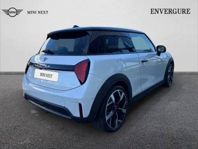 MINI Cooper 3 Portes C 156ch Favoured DKG7 occasion 2024 - Photo 2