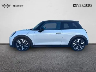 MINI Cooper 3 Portes C 156ch Favoured DKG7 occasion 2024 - Photo 3