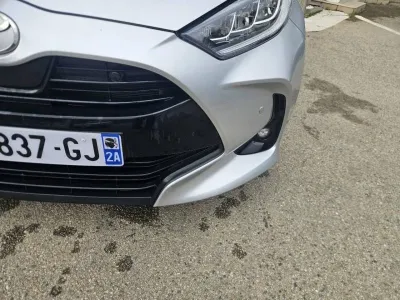 TOYOTA Yaris 116h Design 5p MY25 occasion 2025 - Photo 2