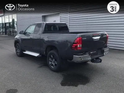 TOYOTA Hilux 2.4 D-4D X-Tra Cabine Légende 4WD RC23 occasion 2025 - Photo 2
