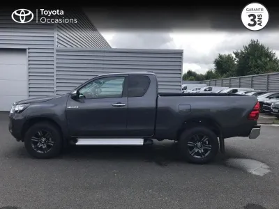 TOYOTA Hilux 2.4 D-4D X-Tra Cabine Légende 4WD RC23 occasion 2025 - Photo 3