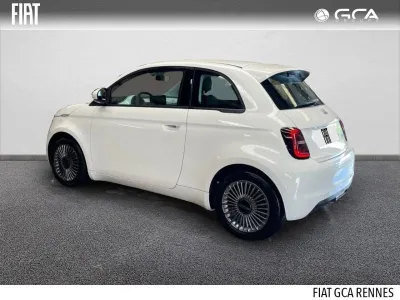 FIAT Nouvelle 500 Berline MY22 Icône berline 23,8 kWh occasion 2023 - Photo 2