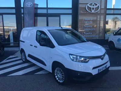 TOYOTA PROACE CITY Medium 130 D-4D Dynamic RC23 occasion 2024 - Photo 1